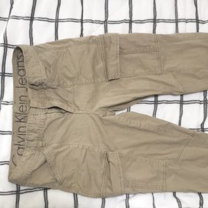 Calvin Klein Khaki Cargo Pants with Zipper on Ankles Size 8 (fits like size 4-6)